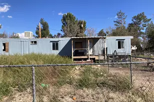 135 E Via Papaya, Huachuca City, AZ 85616 - Photo 1