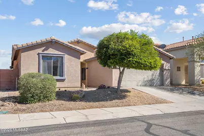 8120 N Wayward Star Drive, Tucson, AZ 85743 - Photo 1