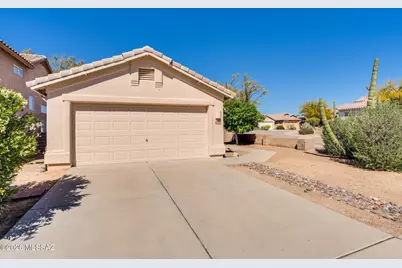 2626 W Desert Bluffs Court, Tucson, AZ 85742 - Photo 1