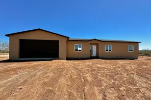 8050 N Shadows Desert Ln, Marana, AZ 85653 - Photo 1