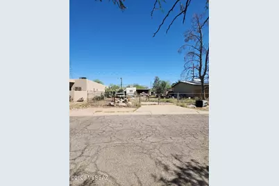 611 S Highland Avenue #5, Tucson, AZ 85719 - Photo 1