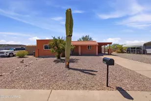 7521 N Placita de Teresa, Tucson, AZ 85741 - Photo 1