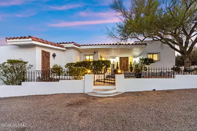 475 W Valoro Drive, Tucson, AZ 85737 - Photo 1