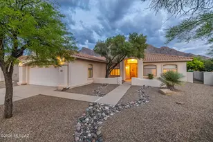 126 E Silverstone Pl, Tucson, AZ 85737 - Photo 1