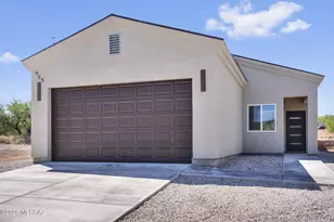 955 Tecla Ct, Rio Rico, AZ 85648 - Photo 1