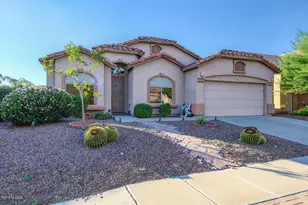 7981 N Wildomar Dr, Tucson, AZ 85743 - Photo 1