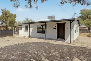 2724 N Eastgate Dr, Tucson, AZ 85712 - Photo 1