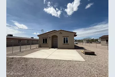 1595 N Yavapai Street #1, Tucson, AZ 85745 - Photo 1