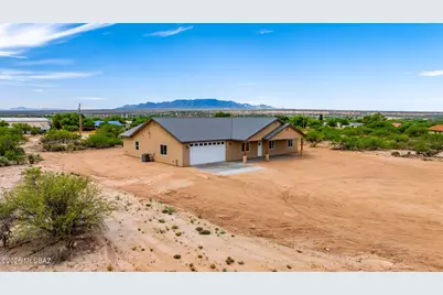 1237 E Desert Sky Lane, Benson, AZ 85602 - Photo 1