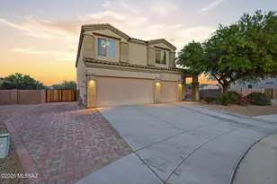 6129 S Eagles Roost Dr, Tucson, AZ 85757 - Photo 1