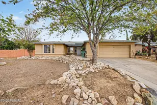9810 E Stonehaven Way, Tucson, AZ 85747 - Photo 1