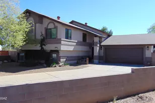 9331 N Denise Ann Pl, Tucson, AZ 85742 - Photo 1