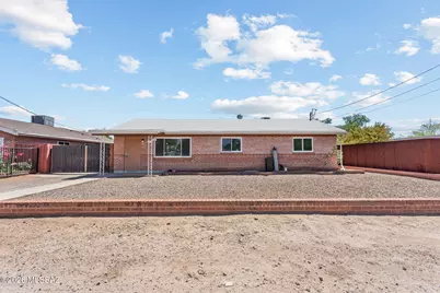 918 E Roger Road, Tucson, AZ 85719 - Photo 1