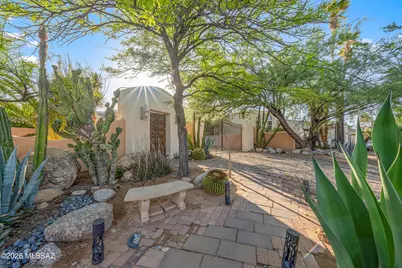 2759 N Desert Avenue, Tucson, AZ 85712 - Photo 1