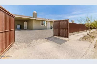 102 E Elm Street, Tucson, AZ 85705 - Photo 1