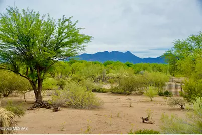 747 S La Huerta, Green Valley, AZ 85614 - Photo 1