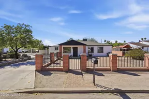 5601 E Julius Stra, Tucson, AZ 85712 - Photo 1
