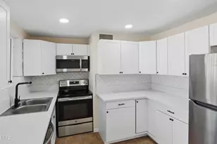 1846 W Caravelle Rd, Tucson, AZ 85713 - Photo 1