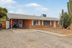 1172 E Allen Rd, Tucson, AZ 85719 - Photo 1