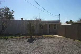 114 E Blacklidge Dr, Tucson, AZ 85705 - Photo 1