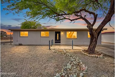 8534 E Ruby Drive, Tucson, AZ 85730 - Photo 1