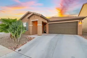 8546 W Finch Ln, Tucson, AZ 85757 - Photo 1