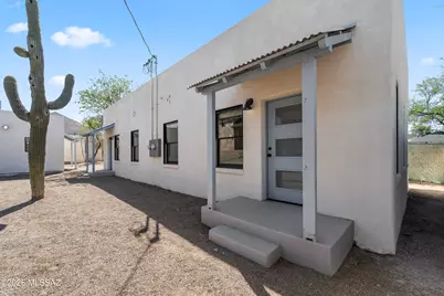 717 N 7th Avenue #D, Tucson, AZ 85705 - Photo 1
