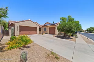 734 West Camino Curvitas, Sahuarita, AZ 85629 - Photo 1