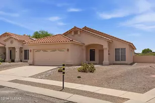 266 S Sonoran Heights Dr, Tucson, AZ 85748 - Photo 1