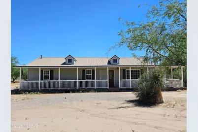 1221 E Forrest Lane, Benson, AZ 85602 - Photo 1