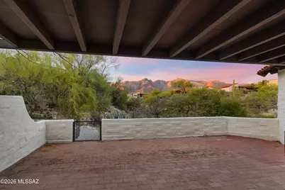6250 N Campbell Avenue, Tucson, AZ 85718 - Photo 1