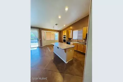 11557 N Flat Iron Drive, Tucson, AZ 85737 - Photo 1