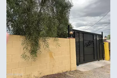 532 W Simmons Road, Tucson, AZ 85705 - Photo 1