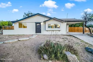 8202 E Kenyon Dr, Tucson, AZ 85710 - Photo 1