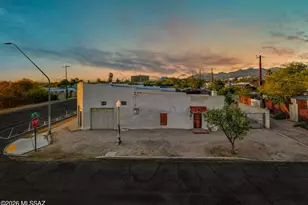 902 N Main Ave, Tucson, AZ 85705 - Photo 1
