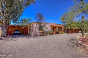 1037 E Blacklidge Dr, Tucson, AZ 85719 - Photo 1