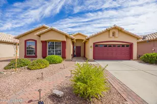 7635 W Summer Sky Dr, Tucson, AZ 85743 - Photo 1