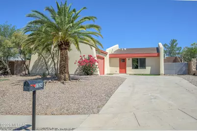 1524 S Saint Tropaz Place, Tucson, AZ 85713 - Photo 1