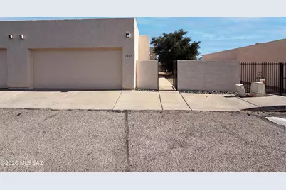 7855 E Roget Drive, Tucson, AZ 85710 - Photo 1