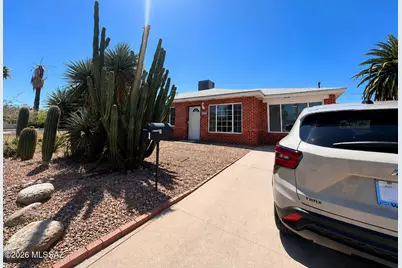 6534 E Broadway, Tucson, AZ 85710 - Photo 1