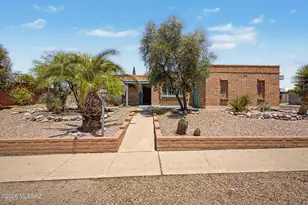 602 N Camino Seco, Tucson, AZ 85710 - Photo 1