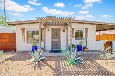 4038 E 17th Street, Tucson, AZ 85711 - Photo 1
