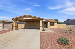 5845 S Torrence Dr, Tucson, AZ 85746 - Photo 1