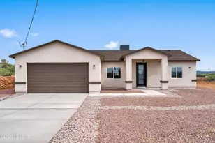 175 Camino Oceano, Rio Rico, AZ 85648 - Photo 1