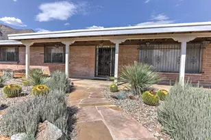 6220 N Placita Avila, Tucson, AZ 85718 - Photo 1