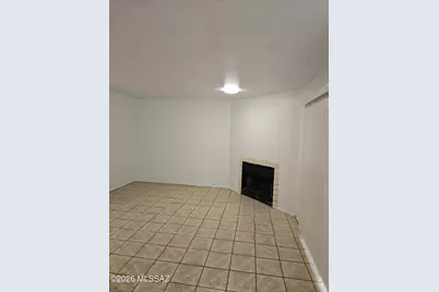 1684 W Park Wood Lane, Tucson, AZ 85746 - Photo 1