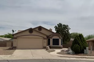 7815 S Wild Primrose Ave, Tucson, AZ 85747 - Photo 1