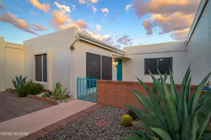 261 W Calle De Las Profetas, Green Valley, AZ 85614 - Photo 1