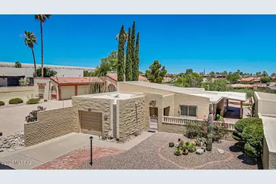 970 W Camino Sagasta, Green Valley, AZ 85622 - Photo 1