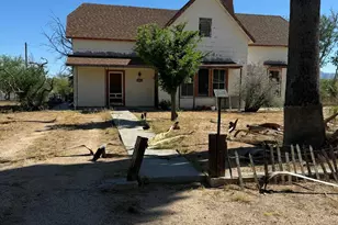 305 E 3rd St, Benson, AZ 85602 - Photo 1